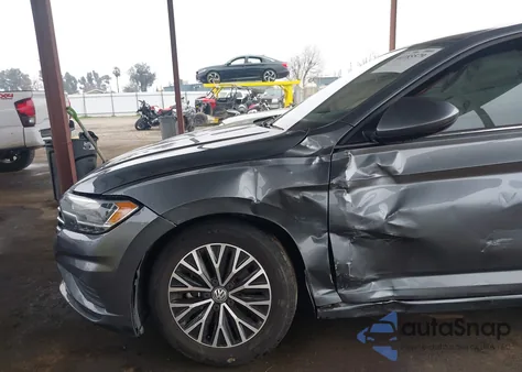 2021 Volkswagen Jetta 1.4T R-Line/1.4T S/1.4T Se z USA, uszkodzony, nr VIN 3VWC57BU3MM081339